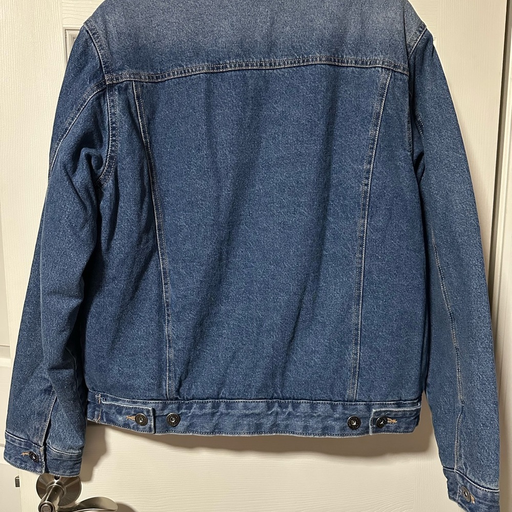 Goodfellow & Co. Men's Faux Shearling Lined Denim Trucker Jacket - Picture 4 of 5